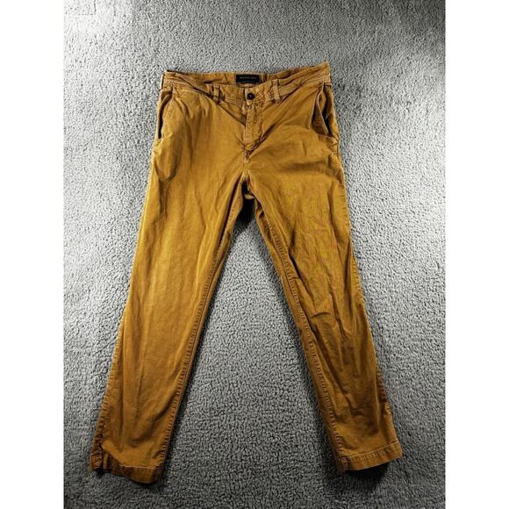 American Eagle Outfitters Tan Chinos